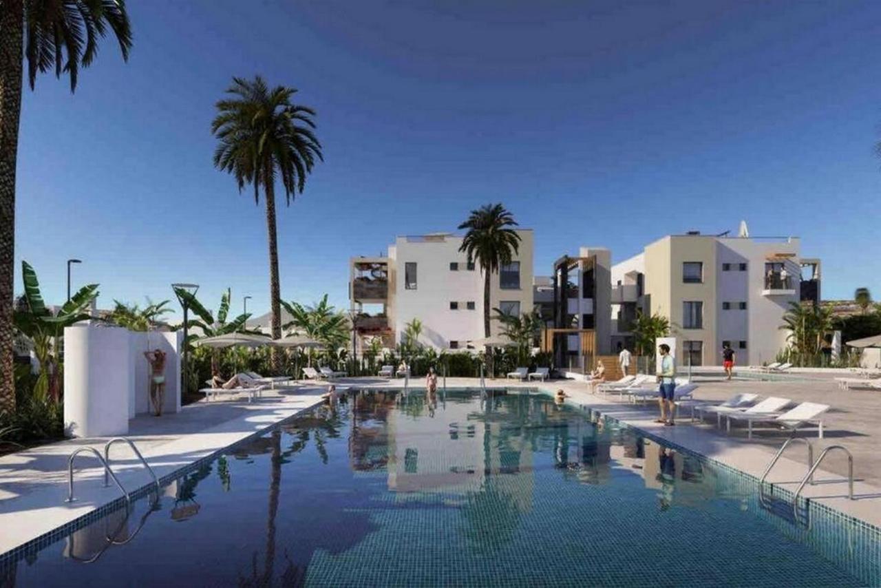 Green View Luxury Appartment In New Complex Pueblo Majorero Next To Golf Course 5 Min Walk From The Beach And Atlantico Shopping Centre In Caleta De Fuste Next To Cassino And Elba Sara Hotel 2 Bedrooms 2 Bathrooms Huge Terace! ภายนอก รูปภาพ