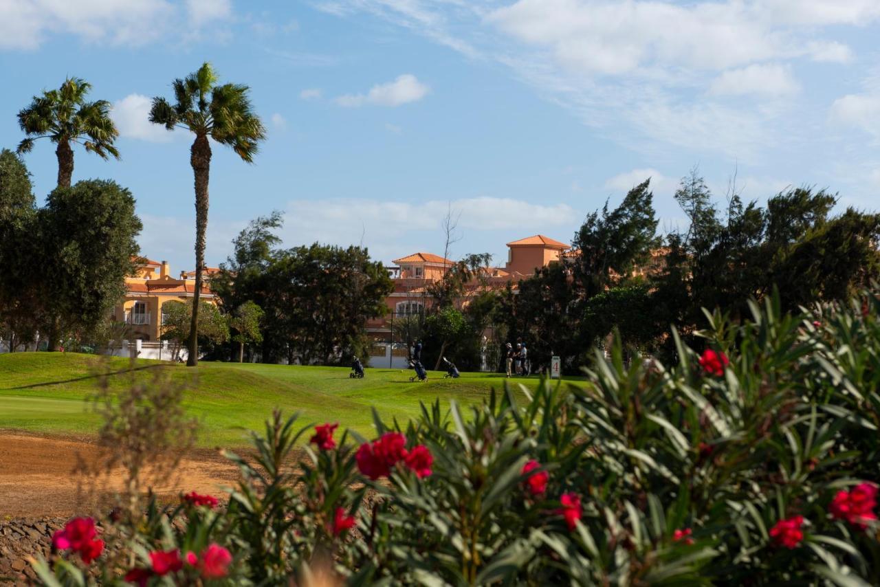 Green View Luxury Appartment In New Complex Pueblo Majorero Next To Golf Course 5 Min Walk From The Beach And Atlantico Shopping Centre In Caleta De Fuste Next To Cassino And Elba Sara Hotel 2 Bedrooms 2 Bathrooms Huge Terace! ภายนอก รูปภาพ